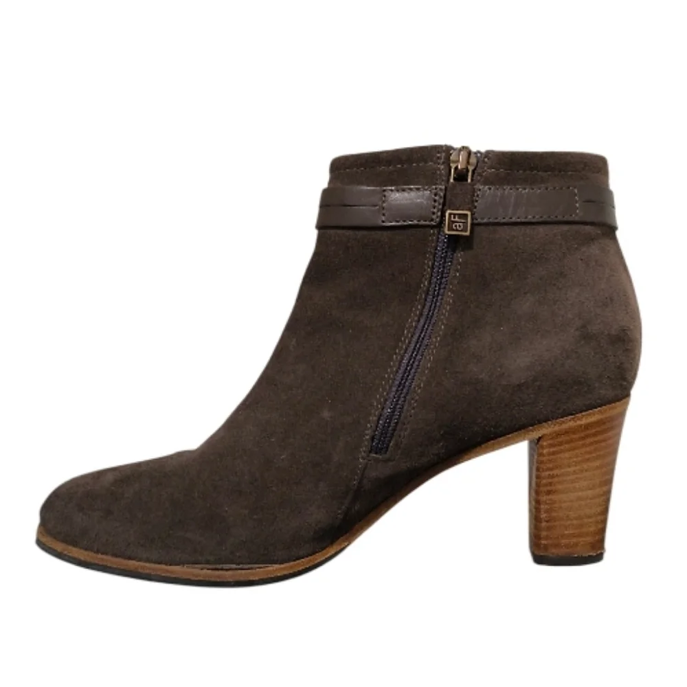 💵 $475 ALBERTO FERMANI Ginosa Suede ANKLE BOOTS – Size 38 Brown Suede Booties
